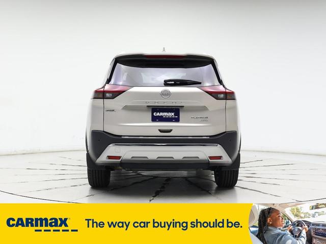 Photo of 2022 Tan Nissan Rogue