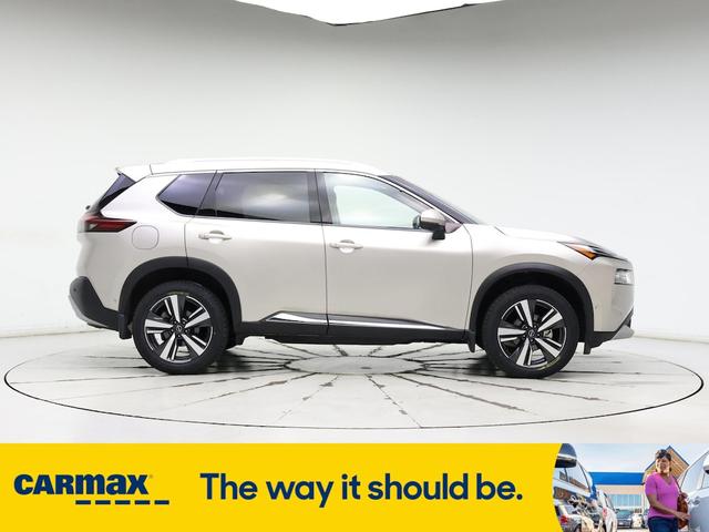 Photo of 2022 Tan Nissan Rogue