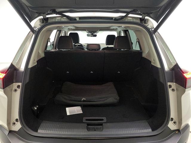 Photo of 2022 Tan Nissan Rogue