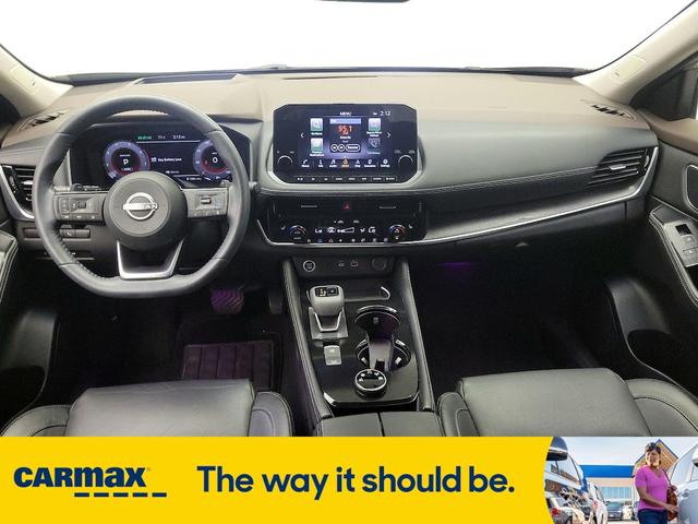 Photo of 2022 Tan Nissan Rogue