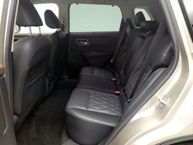 Photo of 2022 Tan Nissan Rogue