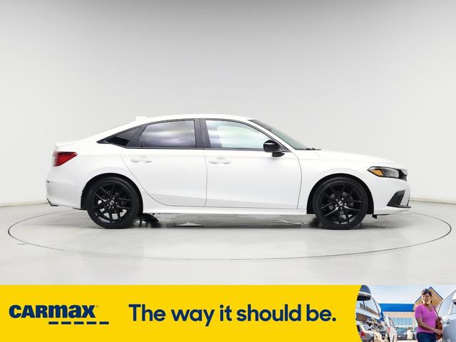 Photo of 2023 White Honda Civic