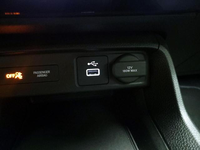 Photo of 2023 White Honda Civic