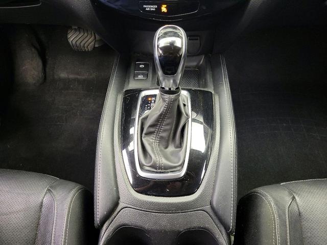 Photo of 2019 Red Nissan Rogue Sport