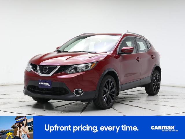 Photo of 2019 Red Nissan Rogue Sport