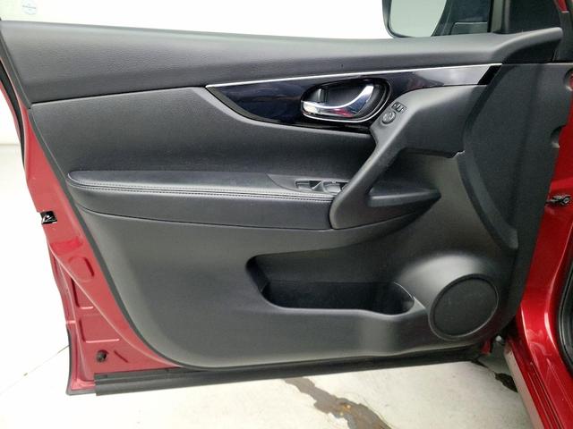 Photo of 2019 Red Nissan Rogue Sport