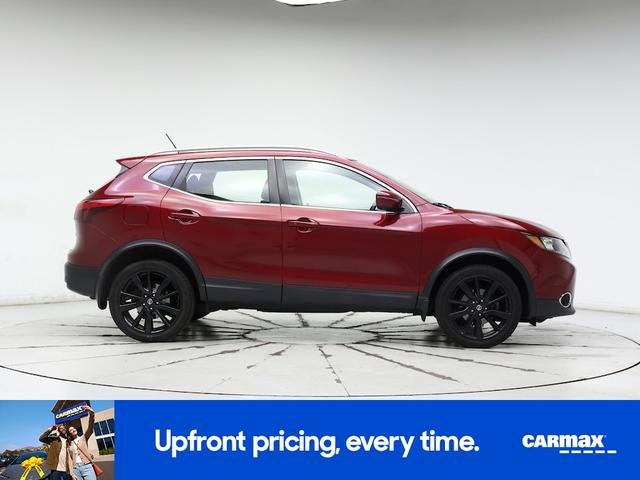 Photo of 2019 Red Nissan Rogue Sport