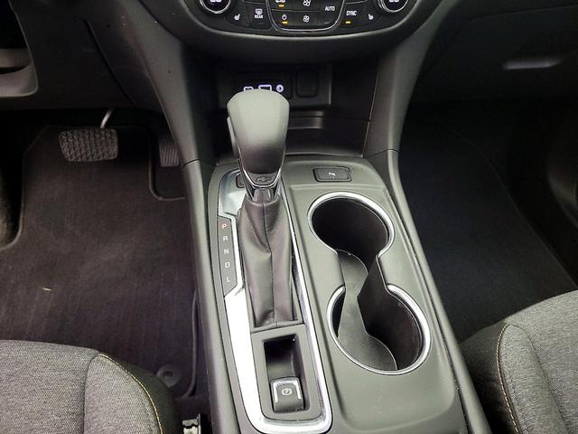 Photo of 2022 Silver Chevrolet Equinox