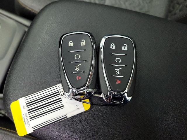 Photo of 2022 Silver Chevrolet Equinox