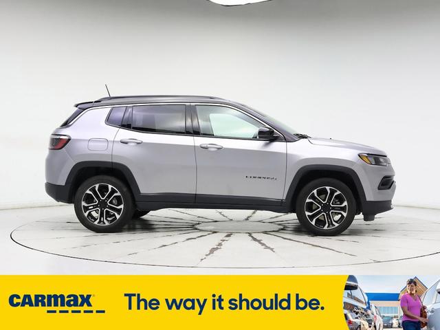 Photo of 2022 Silver Jeep Compass