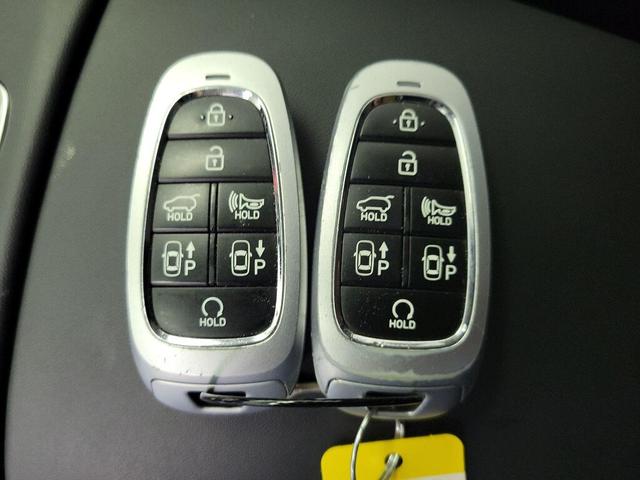Photo of 2023 Blue Hyundai SANTA FE