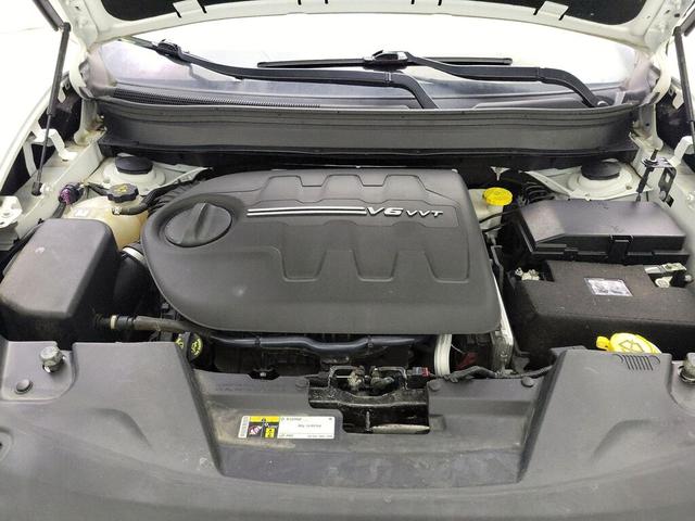 Photo of 2017 White Jeep Cherokee