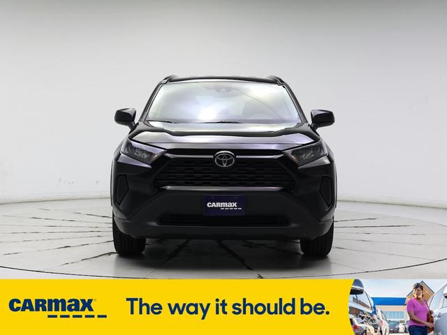 Photo of 2021 Black Toyota RAV4
