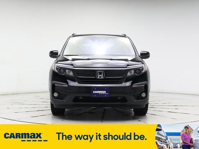 Photo of 2021 Black Honda Pilot