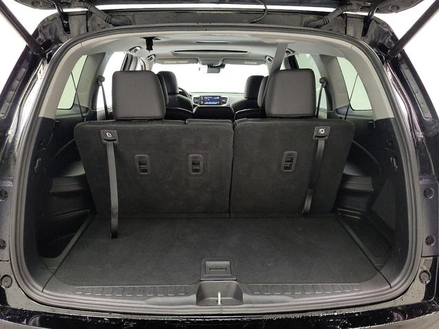 Photo of 2021 Black Honda Pilot