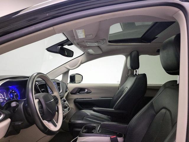 Photo of 2019 Black Chrysler Pacifica