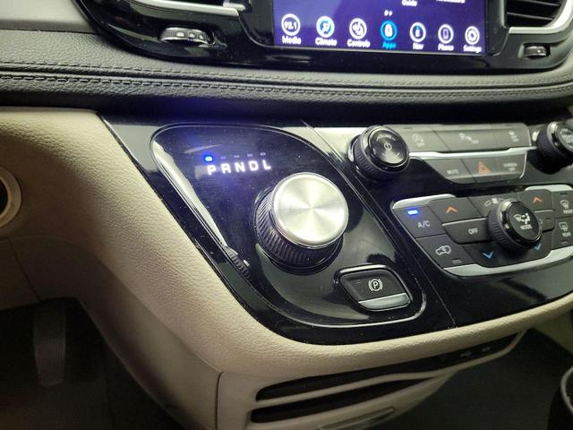 Photo of 2019 Black Chrysler Pacifica