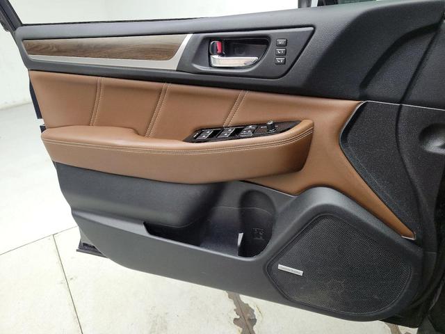 Photo of 2018 Blue Subaru Outback
