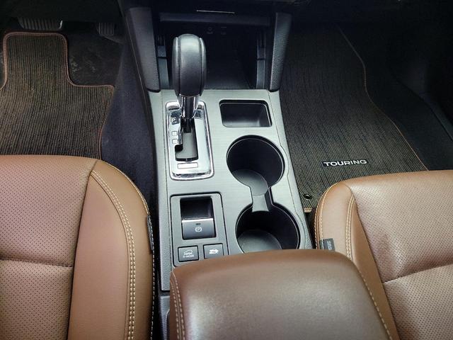 Photo of 2018 Blue Subaru Outback