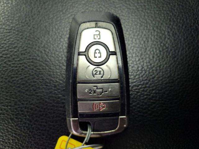 Photo of 2018 Black Ford F-150