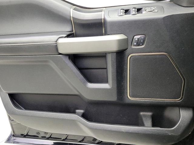 Photo of 2018 Black Ford F-150