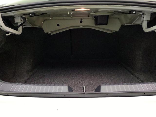 Photo of 2025 White Volkswagen Jetta