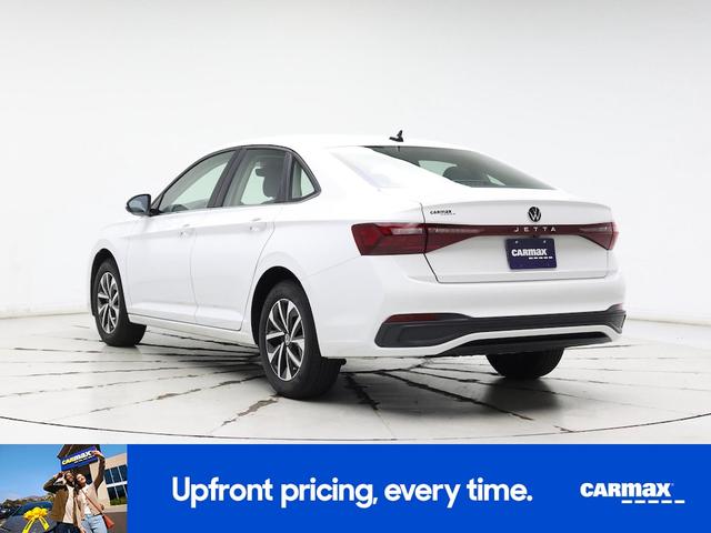 Photo of 2025 White Volkswagen Jetta