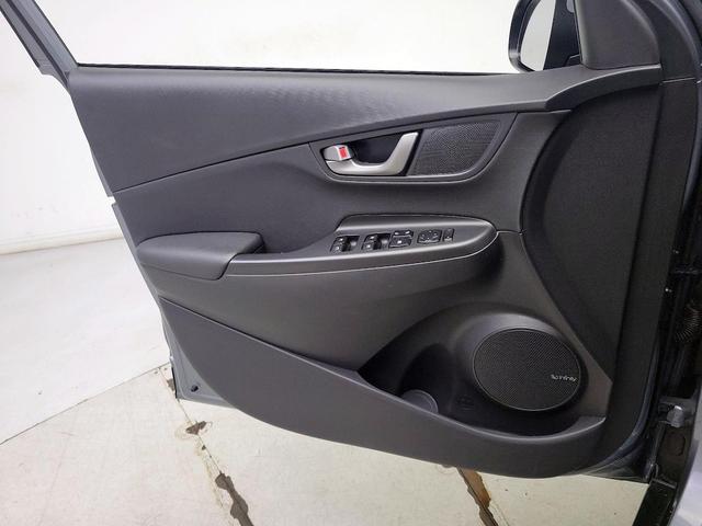 Photo of 2021 Silver Hyundai KONA
