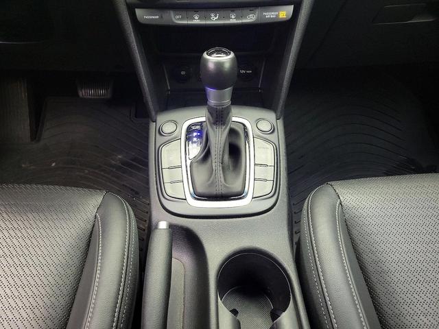 Photo of 2021 Silver Hyundai KONA