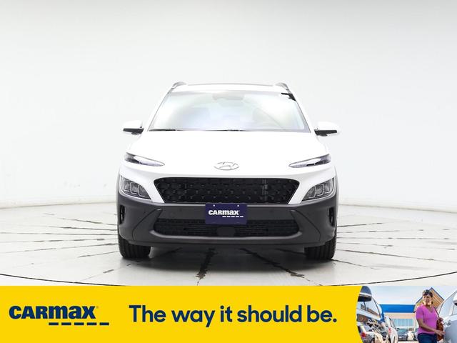 Photo of 2023 White Hyundai KONA
