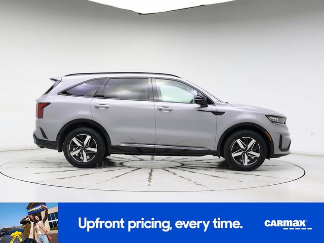Photo of 2022 Gray Kia Sorento
