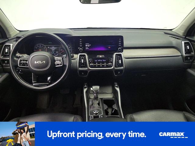 Photo of 2022 Gray Kia Sorento
