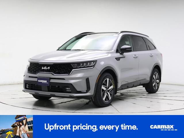 Photo of 2022 Gray Kia Sorento