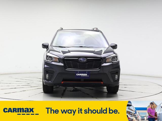 Photo of 2019 Gray Subaru Forester