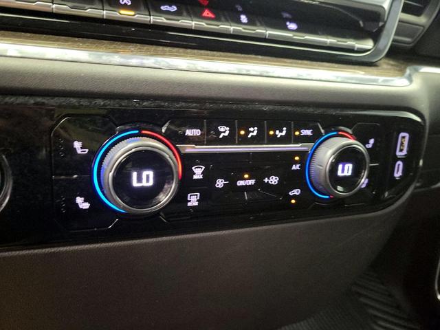 Photo of 2023 Black Chevrolet Silverado 1500