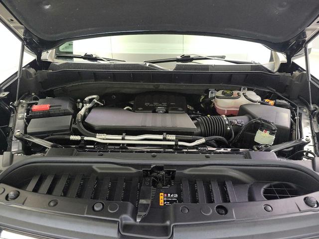 Photo of 2023 Black Chevrolet Silverado 1500