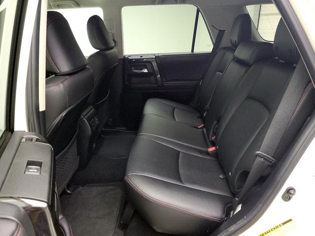 Photo of 2022 White Toyota 4Runner