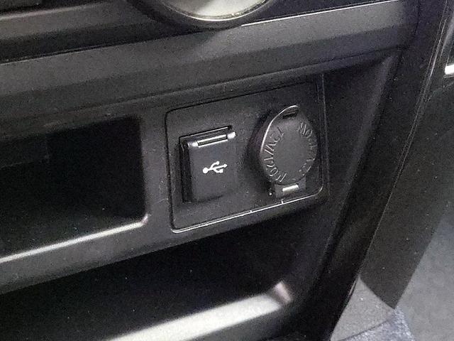 Photo of 2022 White Toyota 4Runner