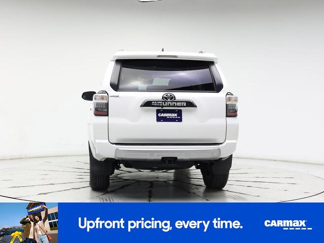 Photo of 2022 White Toyota 4Runner