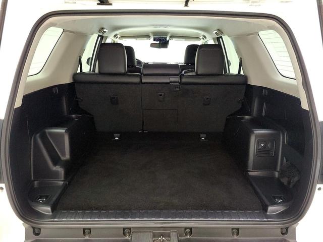 Photo of 2022 White Toyota 4Runner