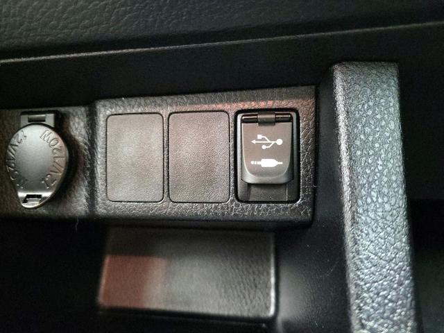 Photo of 2015 Gray Toyota Corolla
