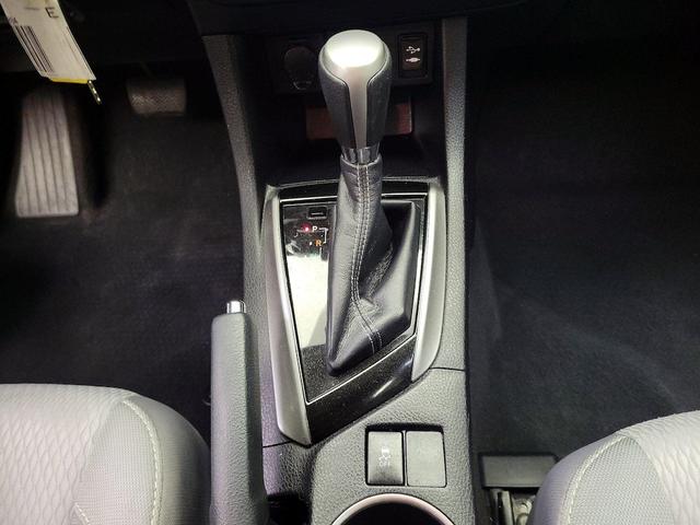Photo of 2015 Gray Toyota Corolla