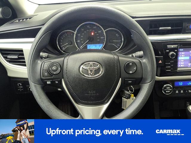 Photo of 2015 Gray Toyota Corolla