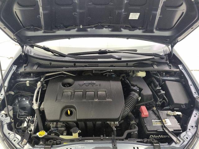 Photo of 2015 Gray Toyota Corolla