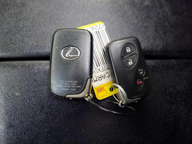 Photo of 2017 White Lexus GX 460