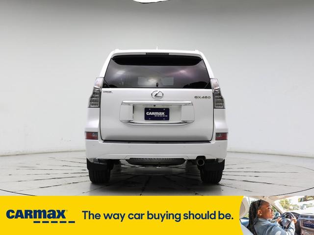 Photo of 2017 White Lexus GX 460