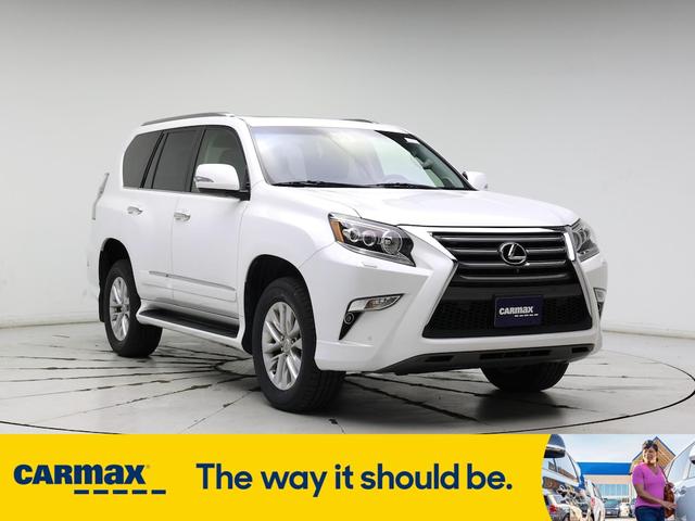 Photo of 2017 White Lexus GX 460