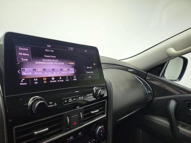 Photo of 2022 Black INFINITI QX80