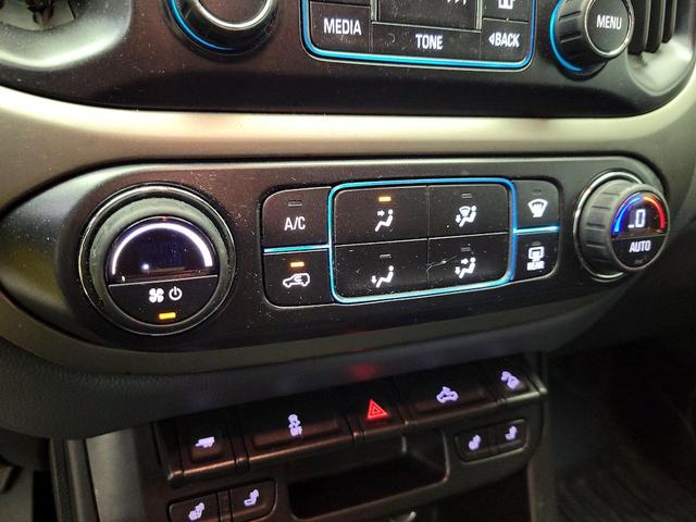 Photo of 2015 Black Chevrolet Colorado