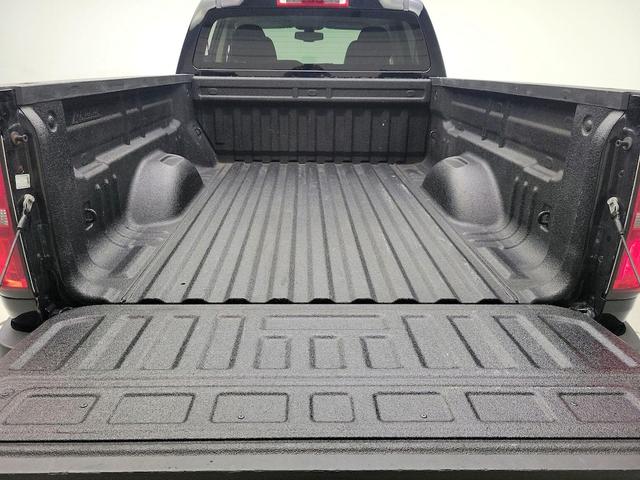 Photo of 2015 Black Chevrolet Colorado
